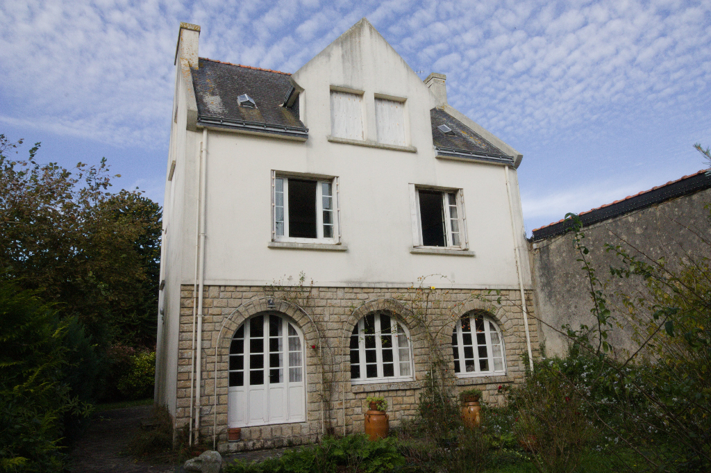 Maison en plein centre de Moelan Sur Mer